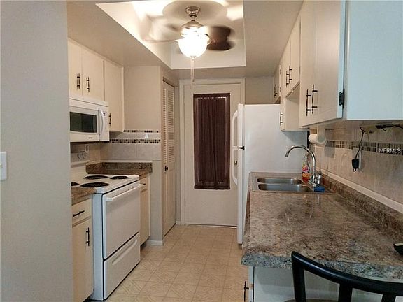 4th image of 2724 Highlands Blvd APT D