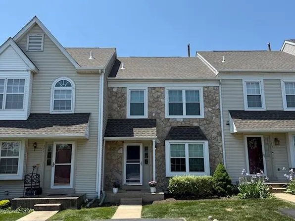 603 Longwood Rd, Collegeville, PA 19426