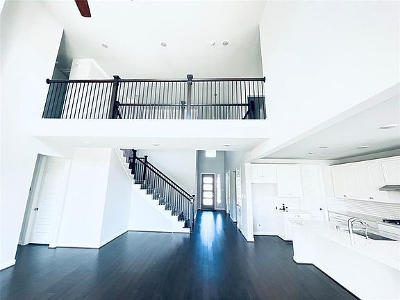 4th image of 5630 James Landing Dr