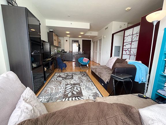2nd image of 829 Folsom St Unit 906