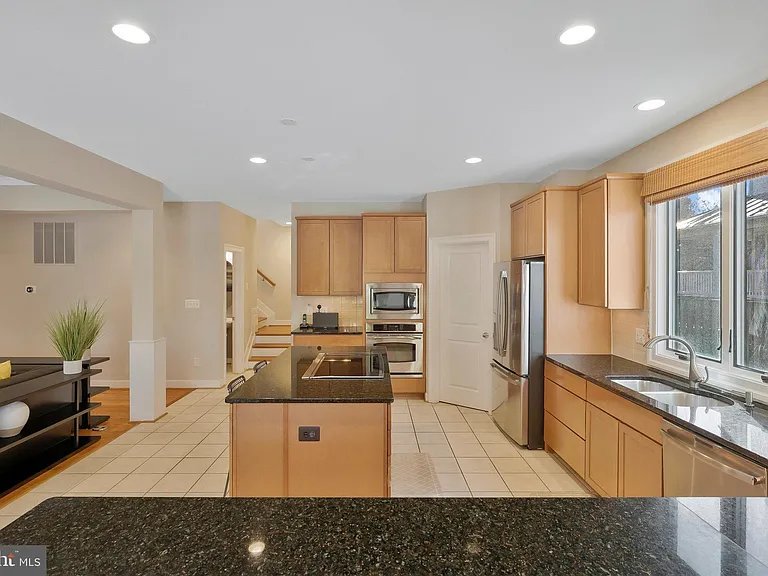 5922 Chesterbrook Rd — Photo 32