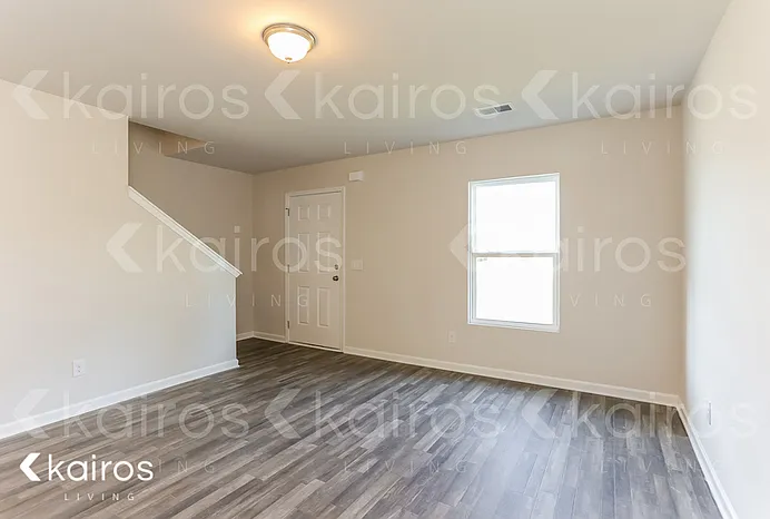 4 bed, 3.0 bath, 1811 sqft, $2,095 — Photo 3