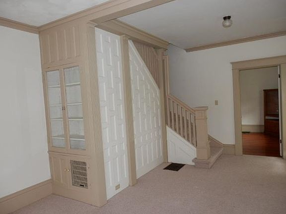 5th image of 530 N Stewart St