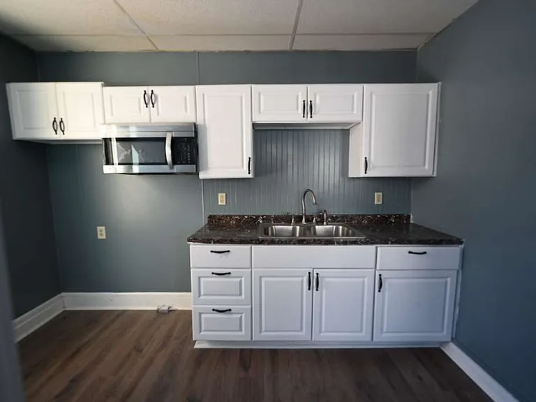 4 Washington St #1 — Photo 4