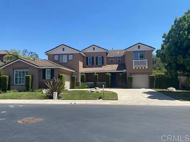 2332 Douglaston Gln — Photo 2