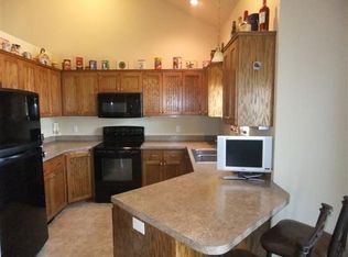 508 10th St, Valley Falls, KS 66088