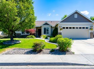 1511 W 40th Pl, Kennewick, WA 99337