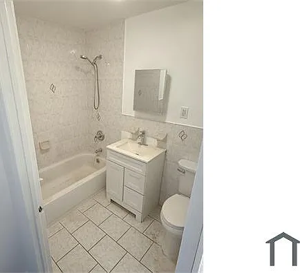1703 Van Buren St #1 — Photo 4
