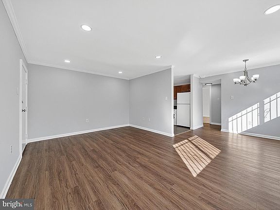 3rd image of 3111 Naylor Rd SE APT 104