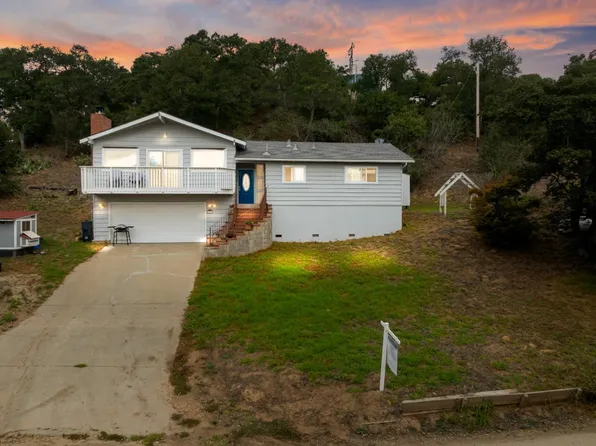 6477 Boyer Dr, Salinas, CA 93907