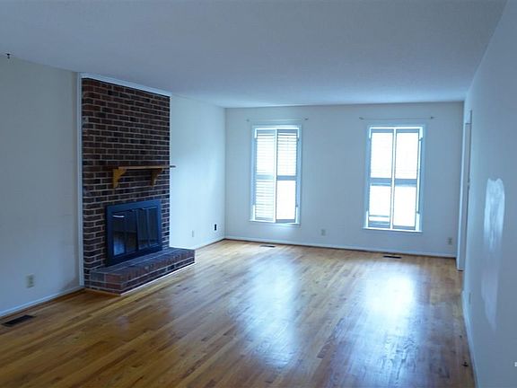 5th image of 3106 Hornbuckle Pl