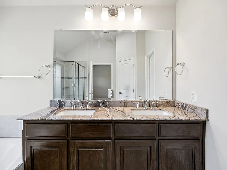 2317 Houston Dr — Photo 19
