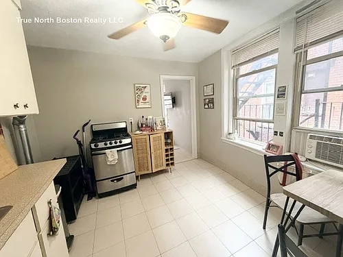 25 Sheafe St #3R Photo 1