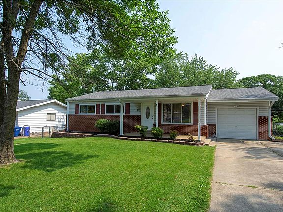 2nd image of 4001 High Aire Dr