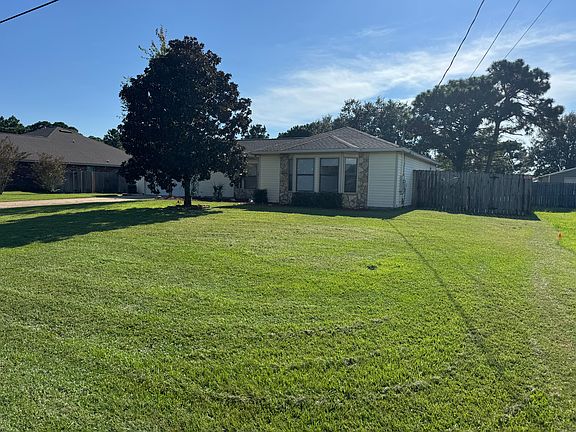 2nd image of 2029 Bayou Dr