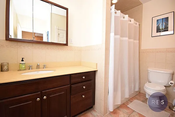 Rented by RES New York | media 23