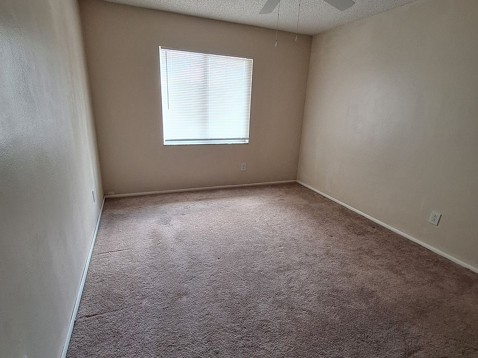1st image of 1894 Aster Dr