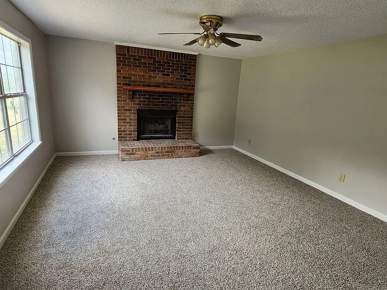 1653 Bear Creek Pike — Photo 18