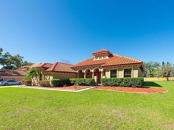 2nd image of 9320 Merlot Cir