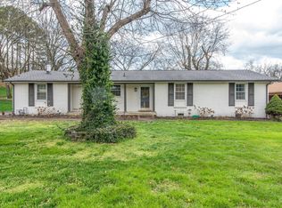 691 Brewer Dr, Nashville, TN 37211