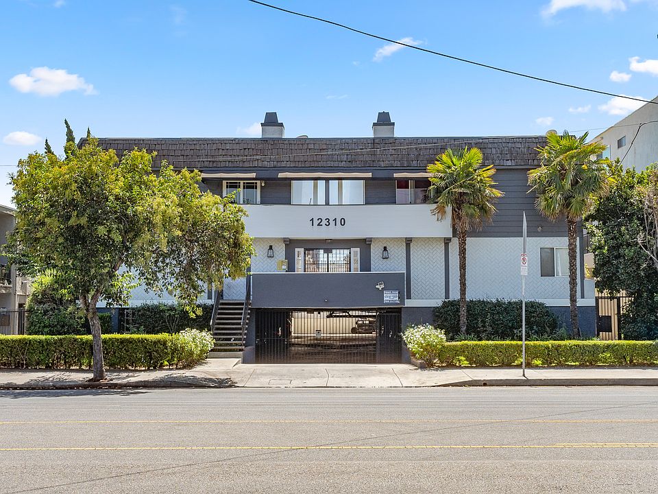 1st image of 12310 Burbank Blvd APT 4