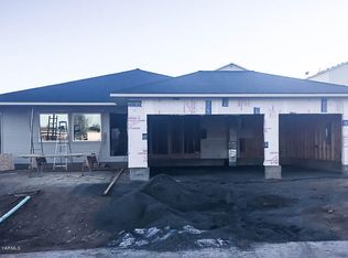 124 Lyle Loop, Selah, WA 98942