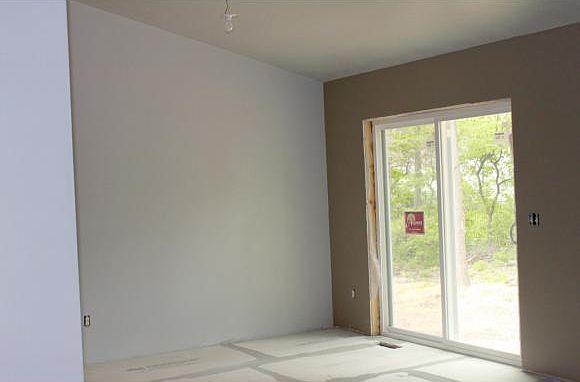2nd image of 645 Arnie St