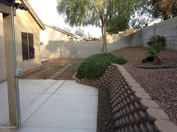 4th image of 1635 E Desert Ln