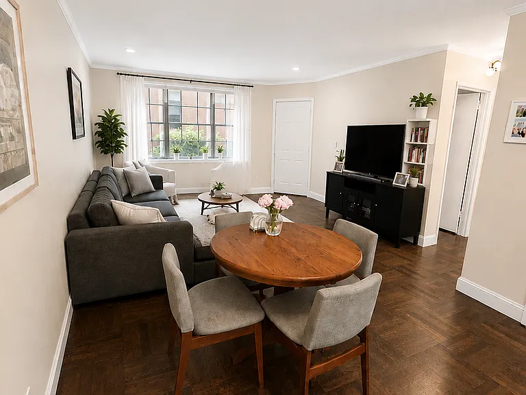 511 E 80th St #1B — Photo 4