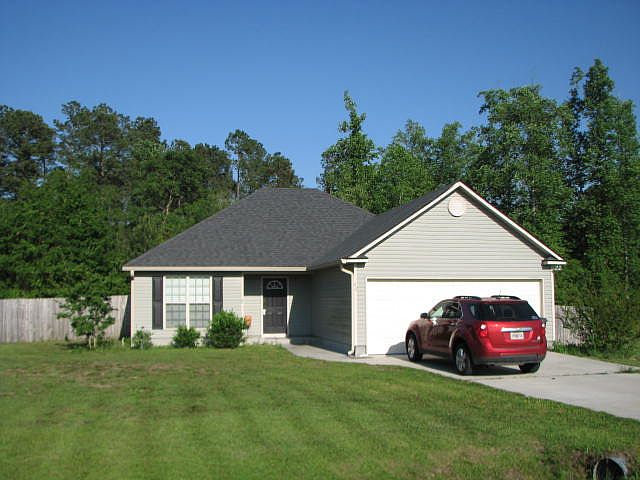 1st image of 40 Palmetto Pines Cir