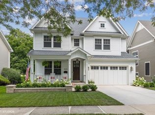 4523 Linscott Ave, Downers Grove, IL 60515