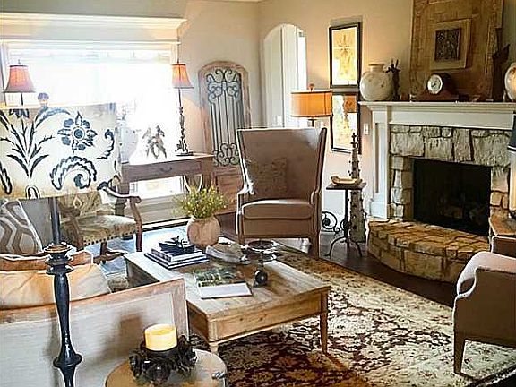 2nd image of 2404 Riverwater Ln
