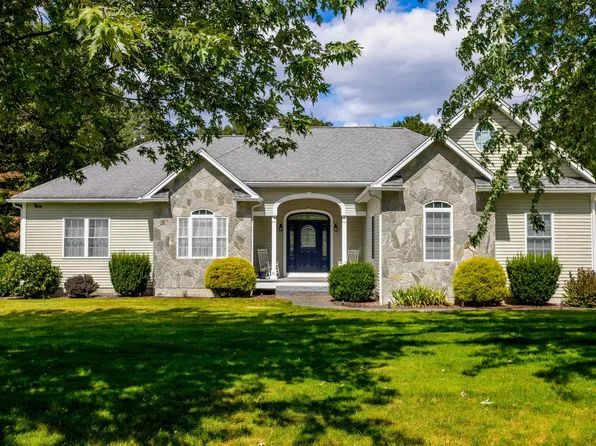 26 Moose Hollow Road, Litchfield, NH 03052