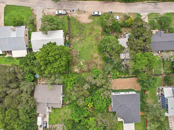 11112 Oak St, Leander, TX 78645
