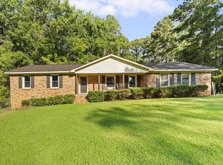 612 Cobb Rd, Greenwood, SC 29649