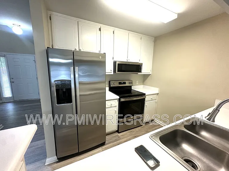 125 Commons Dr — Photo 6