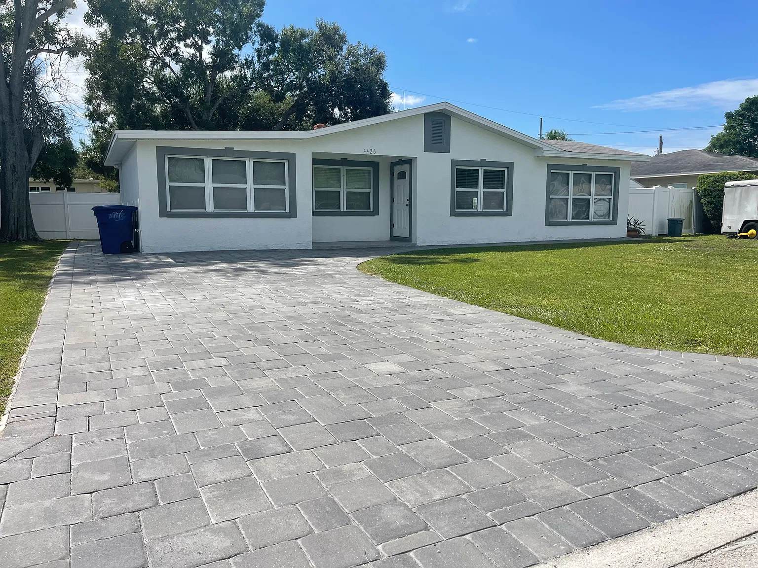 3 bed, 1594 sqft, $3,100 — Photo 1
