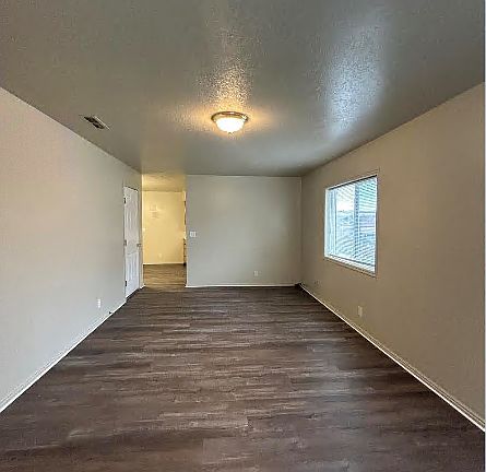 5th image of 1819 S Von Elm St #B