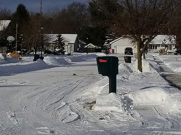5th image of 313 Maizie Ct NW