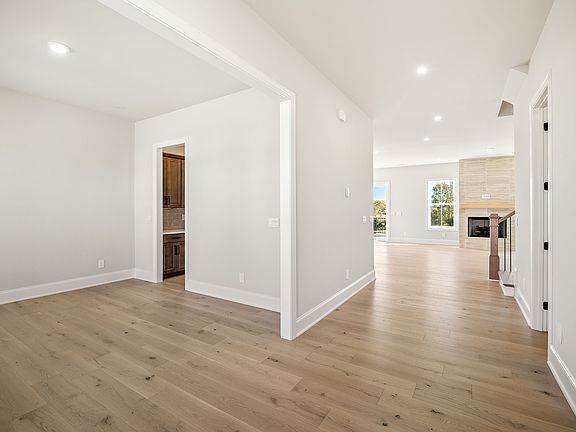 7th image of this home