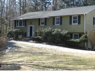 20 Valley View Dr, Weatogue, CT 06089