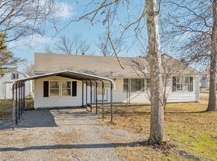 946 S Reavis Rd, Claremore, OK 74017