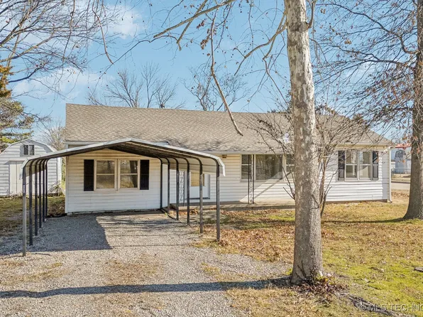 946 S Reavis Rd, Claremore, OK 74017