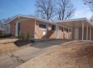 211 Gloucester Dr, Glen Burnie, MD