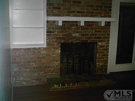 5th image of 3146 Newcastle Dr