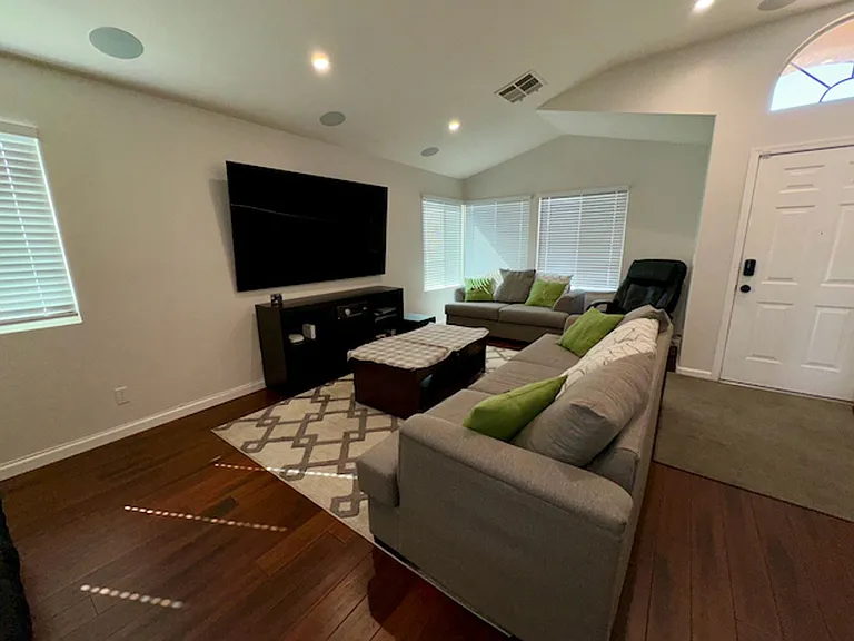 4428 Rodman Dr — Photo 4