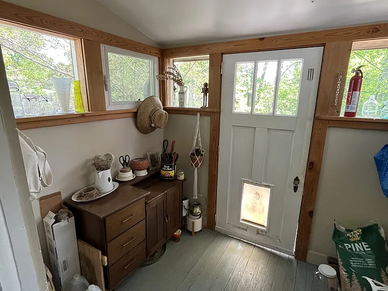 176 Sulphur Springs Rd — Photo 9