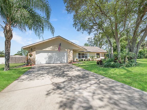 2nd image of 1132 Viking Dr