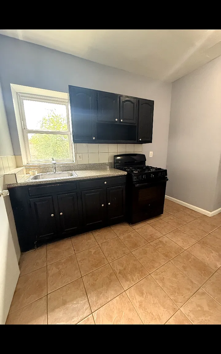 2 bed, $1,495 — Photo 1