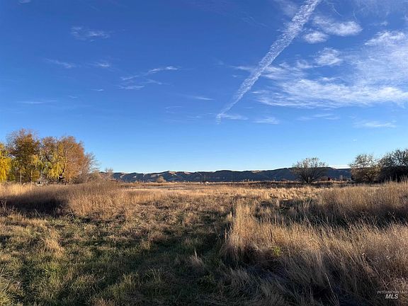 5th image of 2803 W Highway 52